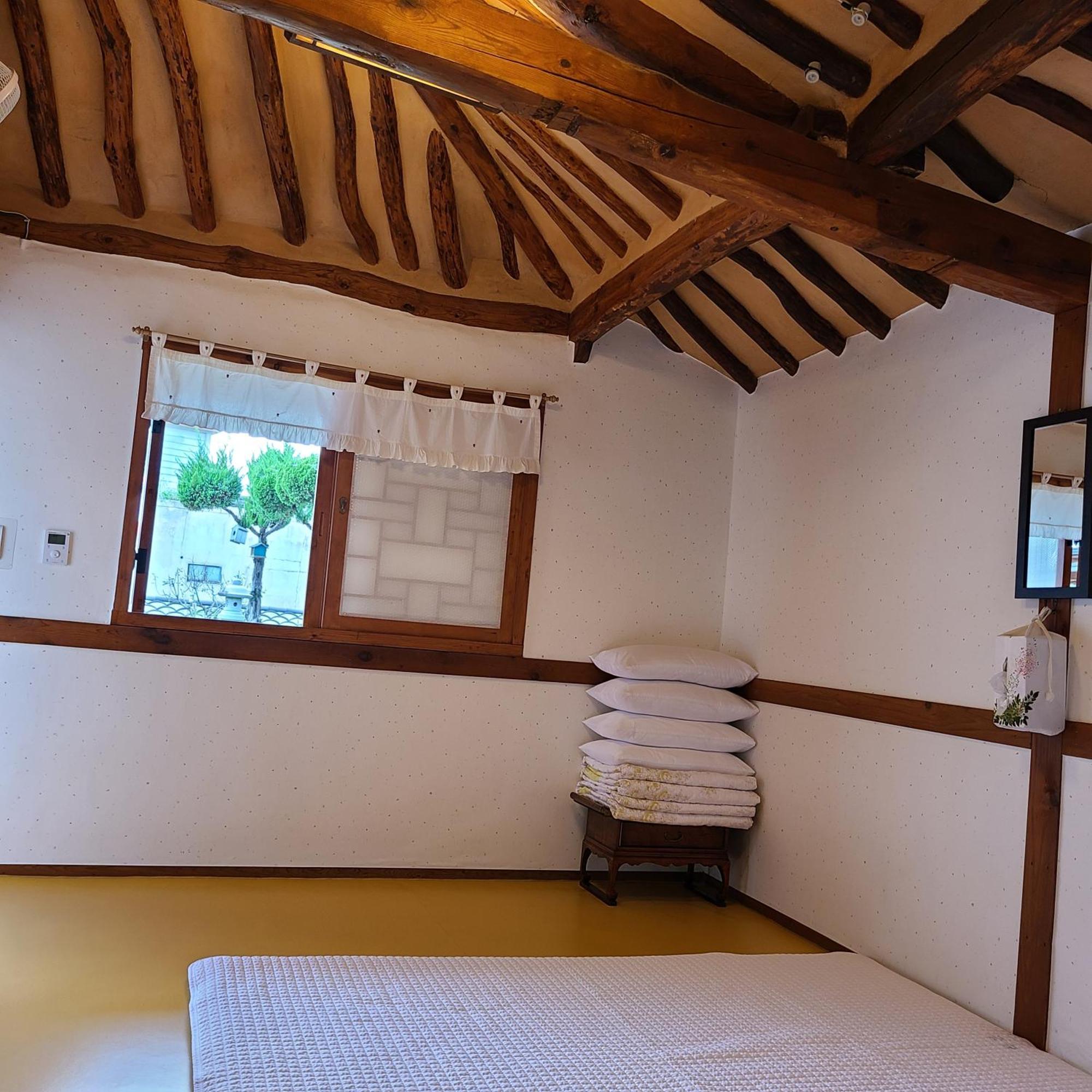 Hanok Raon Гиеонгджу Екстериор снимка